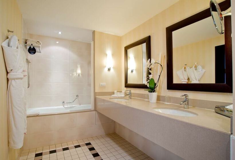 غرفة بريميوم مع تراس, Radisson Blu Hotel, Paris Boulogne