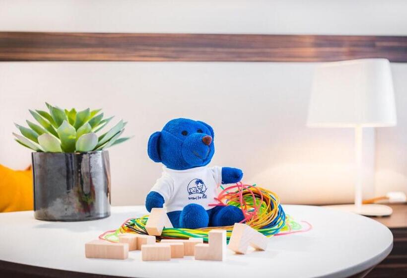 Номер Стандарт, Radisson Blu Hotel, Paris Boulogne