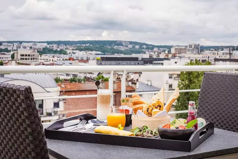 Suite with Terrace, Doubletree By Hilton Paris Boulogne