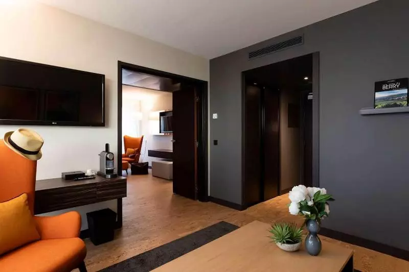 Suite with Terrace, Doubletree By Hilton Paris Boulogne