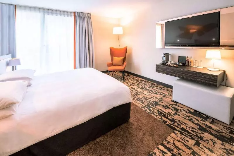Suite with Terrace, Doubletree By Hilton Paris Boulogne