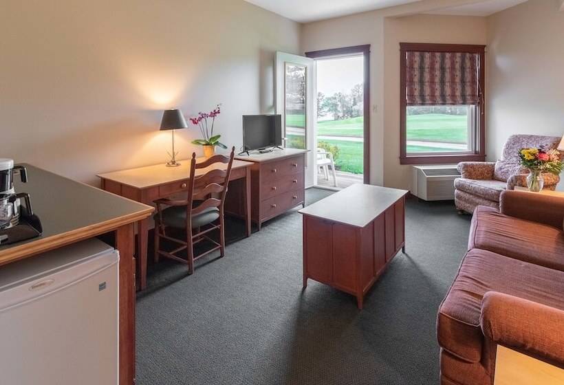 جناح جونيور, Rodd Brudenell River Resort