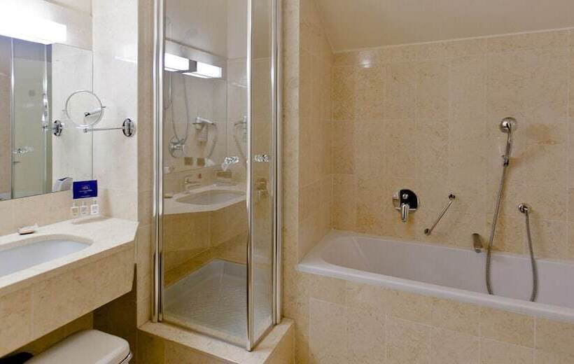 수피리어 룸, Rossini Al Teatro