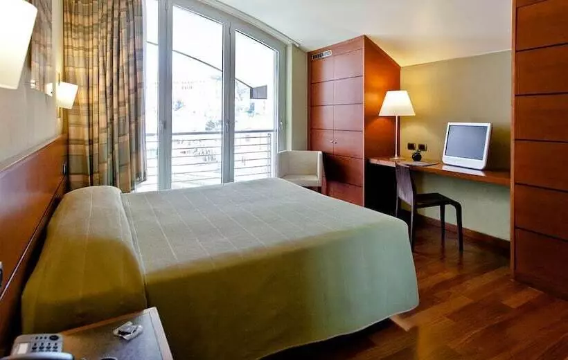 スタンダードルーム, B&b Hotel Imperia Rossini Al Teatro
