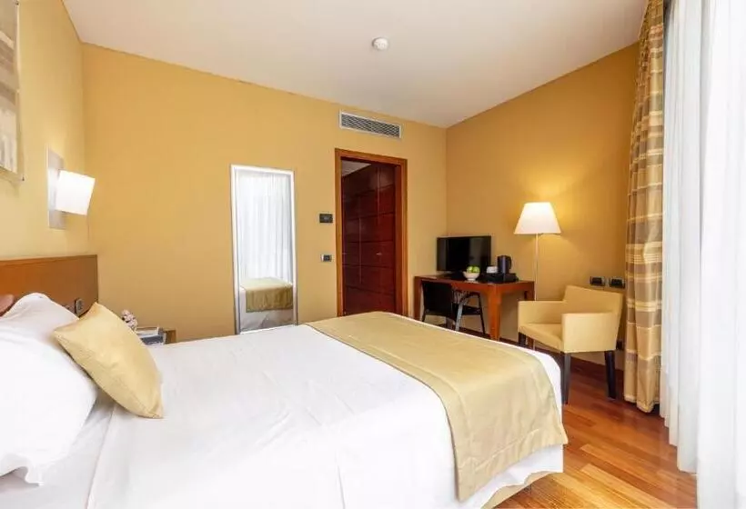 スタンダードシングルルーム, B&b Hotel Imperia Rossini Al Teatro