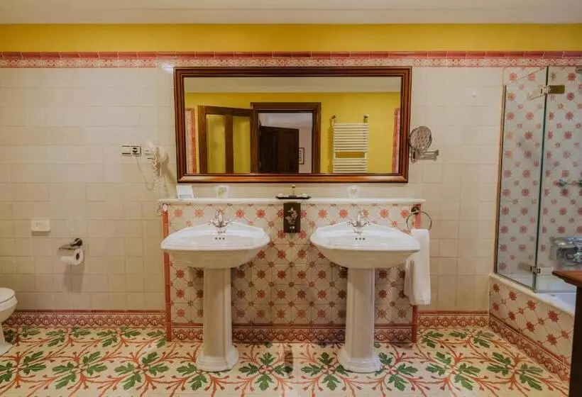 سوئیت با وان آب گرم, Spa Villalba