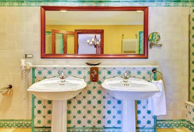 带观景的高级间, Spa Villalba