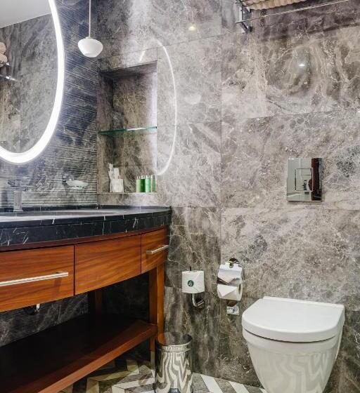 غرفة قياسية, The Arkin Colony