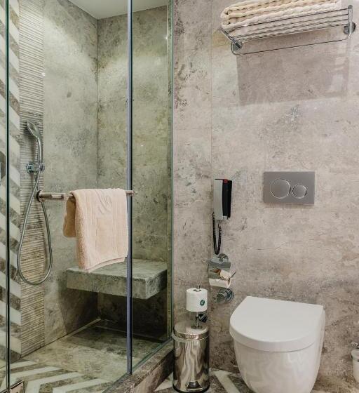 غرفة قياسية, The Arkin Colony