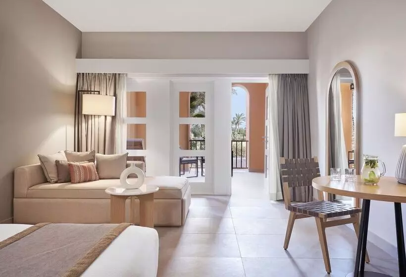 اتاق سوپریور با تخت بزرگ, Steigenberger Golf Resort El Gouna