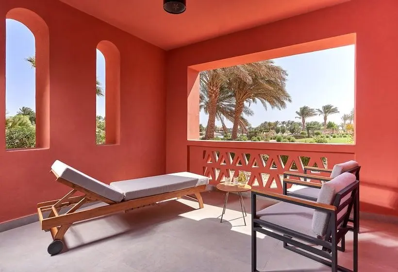سوئیت جونیور با تخت بزرگ, Steigenberger Golf Resort El Gouna