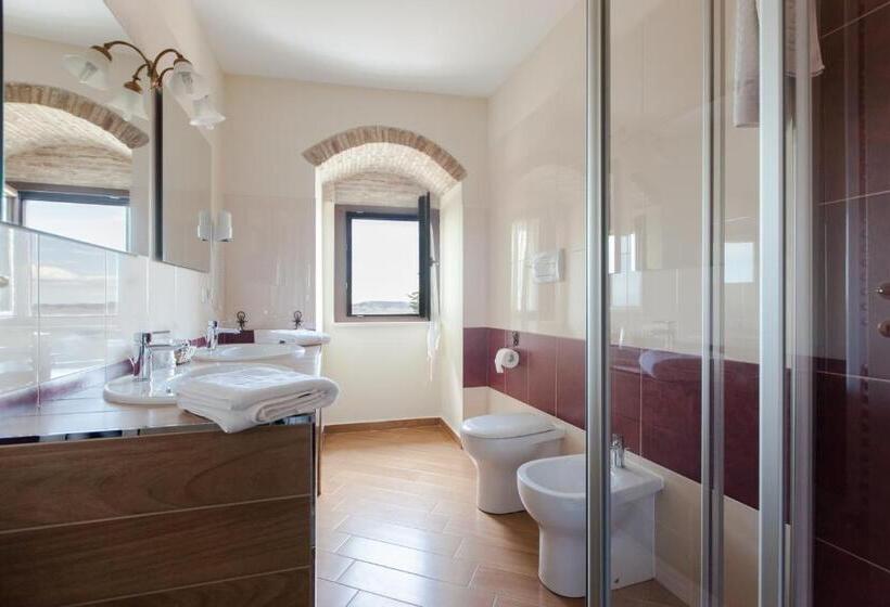 جناح, A Casa Nostra Residenza Di Charme