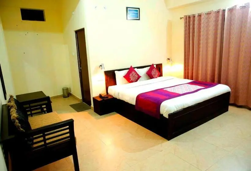 プレミアムルーム, Avlokan  Near Kainchi Dham Mandir