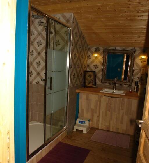 스탠다드 트리픔 룸 공동욕실, Domaine De Maleval