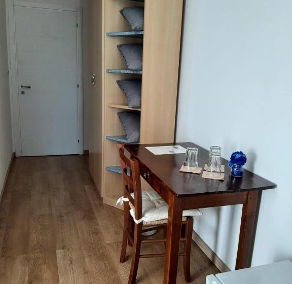 スタンダードルーム, La Quercia