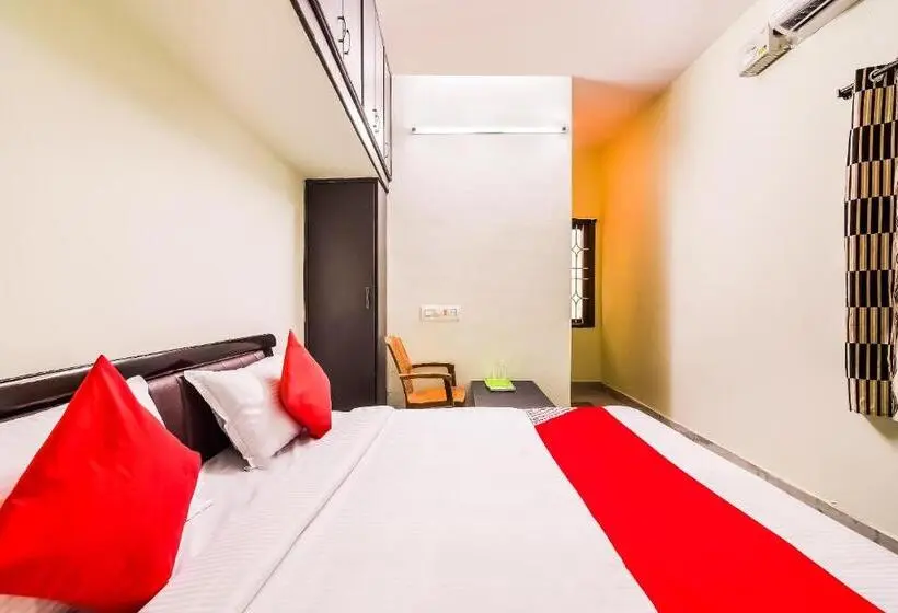トリプルクラシックルーム, O Kartikeya Park View Residency