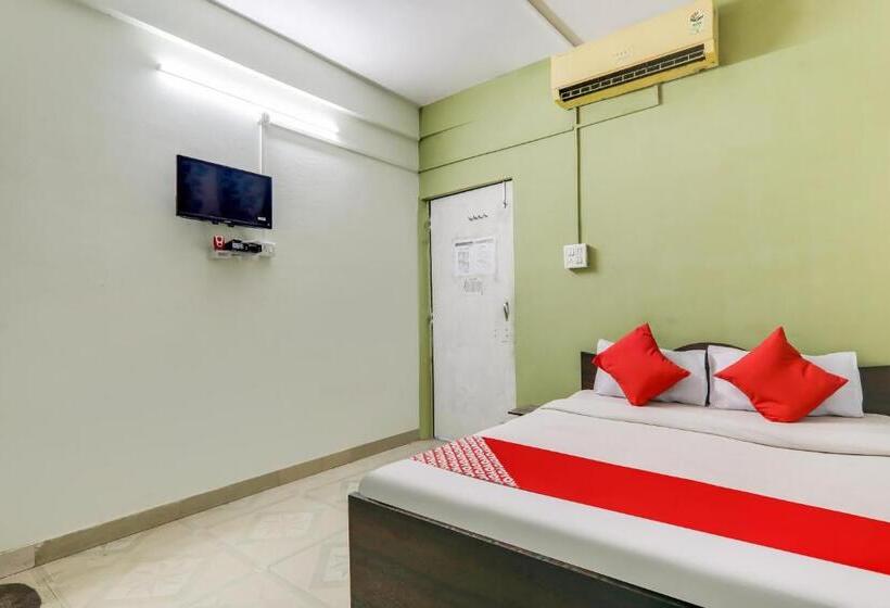 חדר קלאסי לשלושה, Oyo 75326  Shri Sai Palace