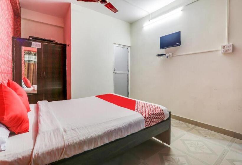 חדר קלאסי לשלושה, Oyo 75326  Shri Sai Palace