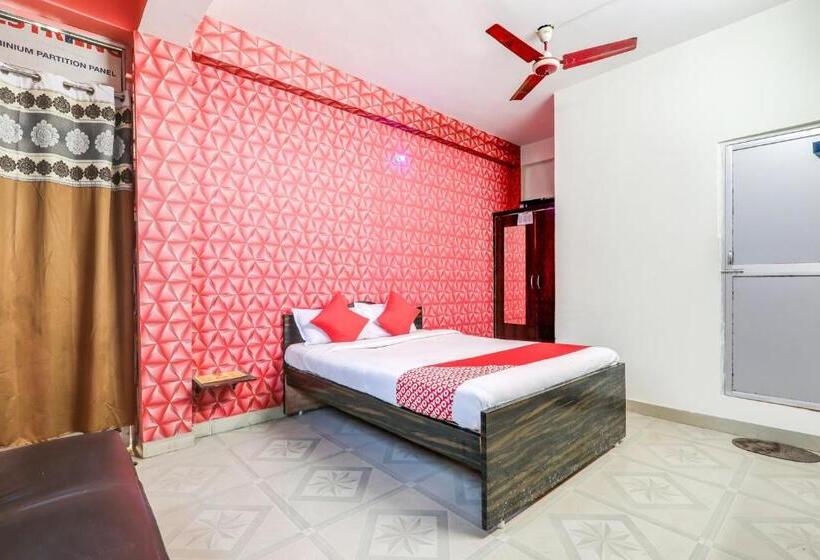 חדר קלאסי לשלושה, Oyo 75326  Shri Sai Palace