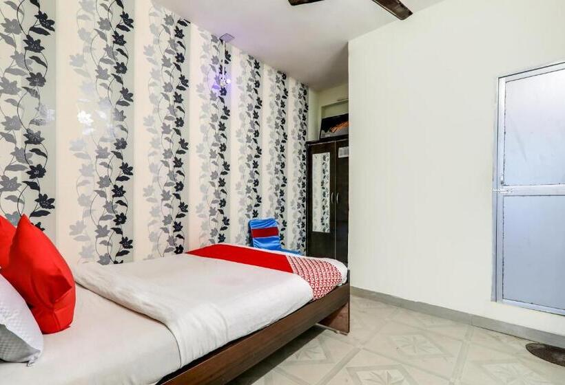 חדר קלאסי לשלושה, Oyo 75326  Shri Sai Palace