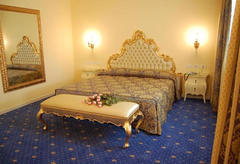 סוויטת ג'וניור, Motel Gold