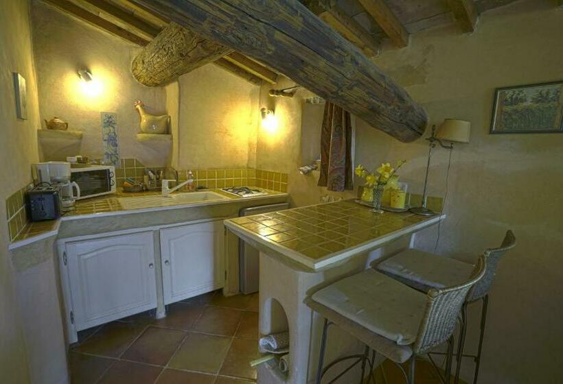 Номер Стандарт, Domaine De La Blaque   B&b