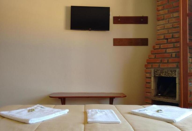 スタンダード４人部屋, Pousada Caminho De Minas