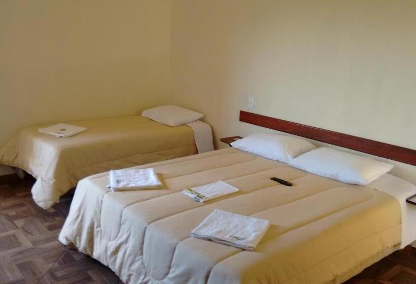 スタンダード４人部屋, Pousada Caminho De Minas