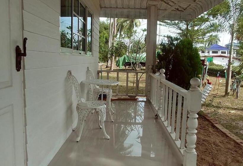 디럭스 스위트, Wandee Resort Bankrut