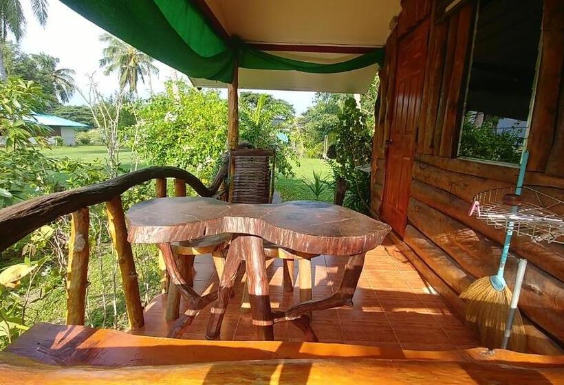 스탠다드 방갈로, Wandee Resort Bankrut