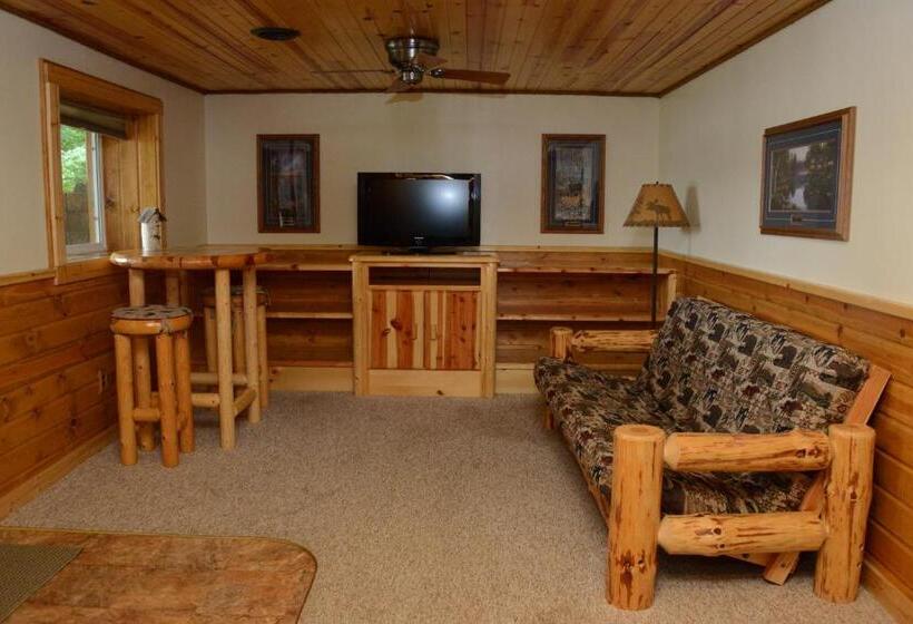 침실 3개 주택, Riverside Resort