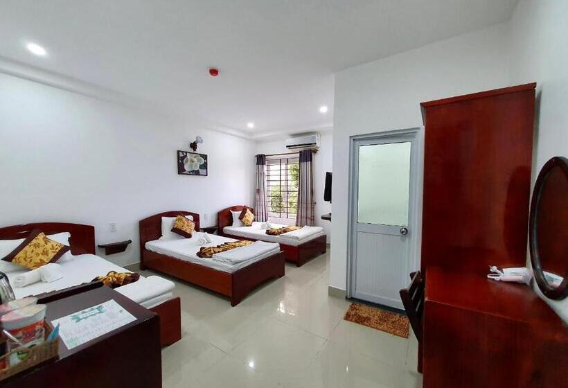 Economy Triple Room, Khách Sạn Thái Bình