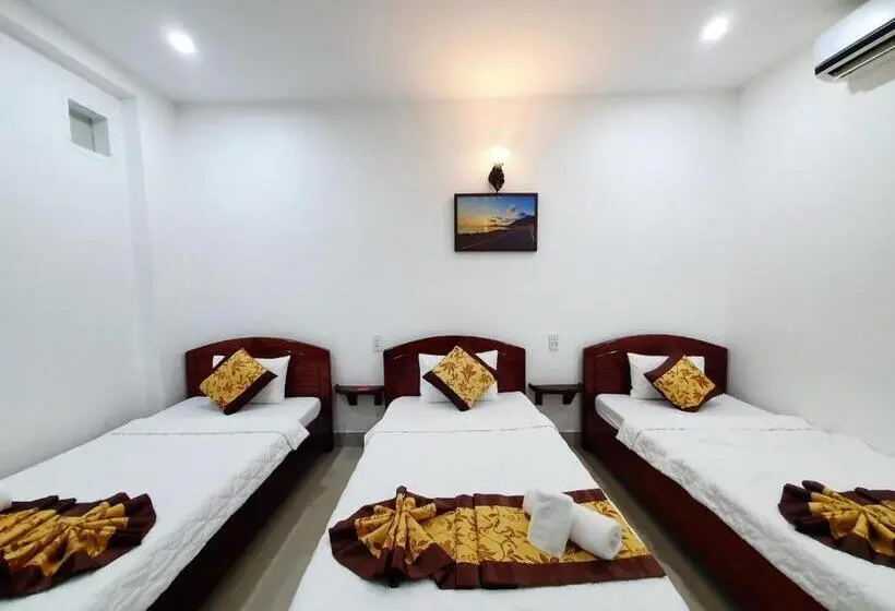 Economy Triple Room, Khách Sạn Thái Bình
