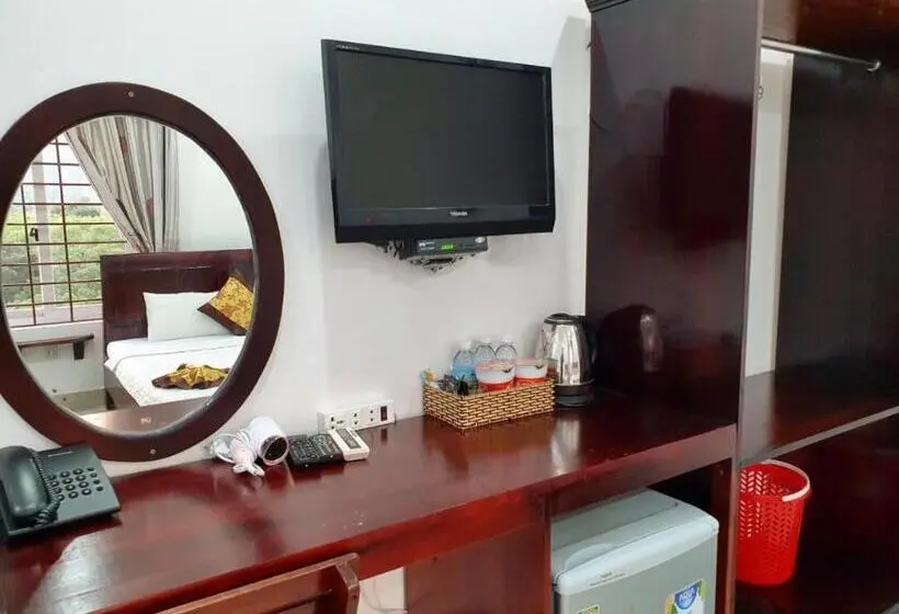 Economy Quadruple Room, Khách Sạn Thái Bình