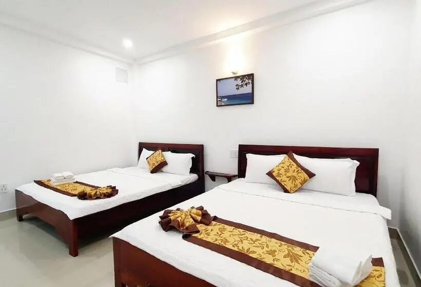 Economy Quadruple Room, Khách Sạn Thái Bình
