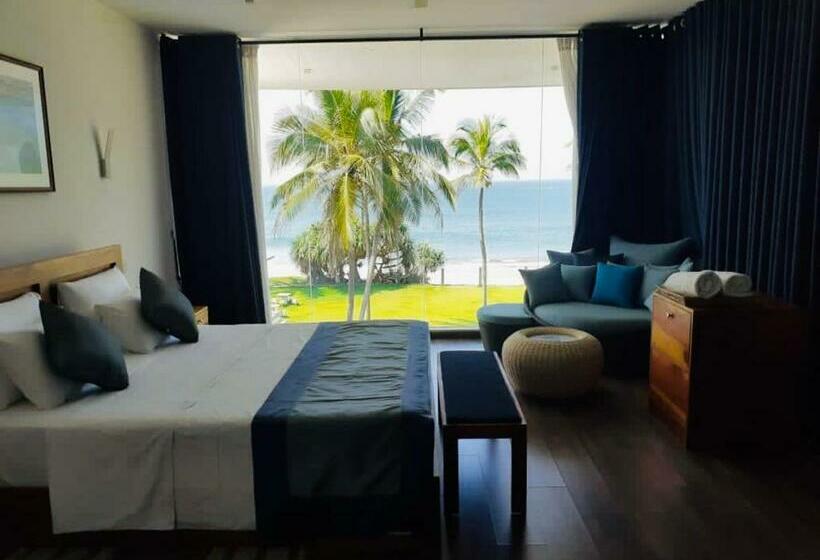 غرفة عائلية, The Lighthouse Negombo