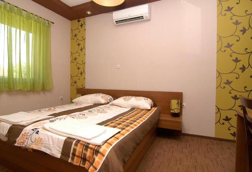 스탠다드 트리플 룸, Corso