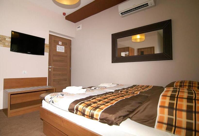 4인용 스탠다드 룸, Corso