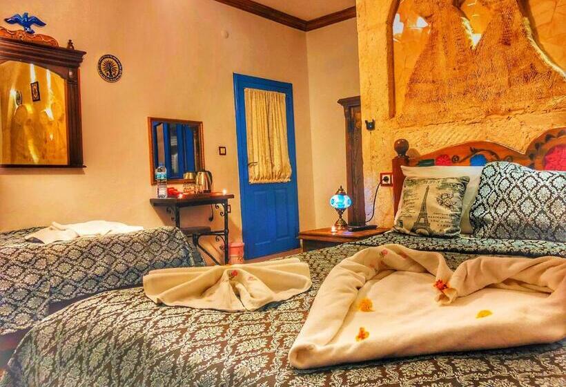 デラックストリプルルーム, Mirzade Konak