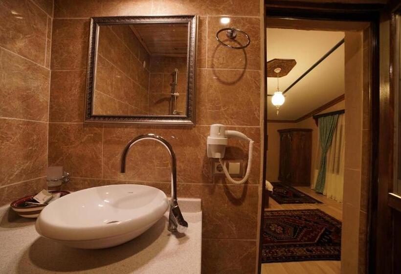 デラックスルーム, Mirzade Konak