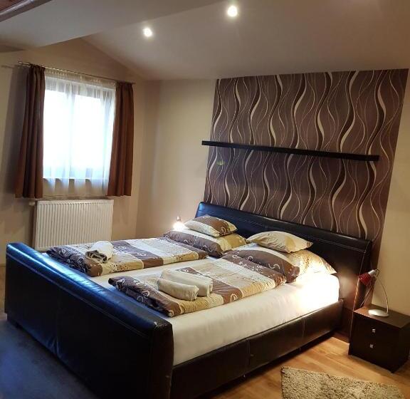 高级大房间, Centrum Vendégház