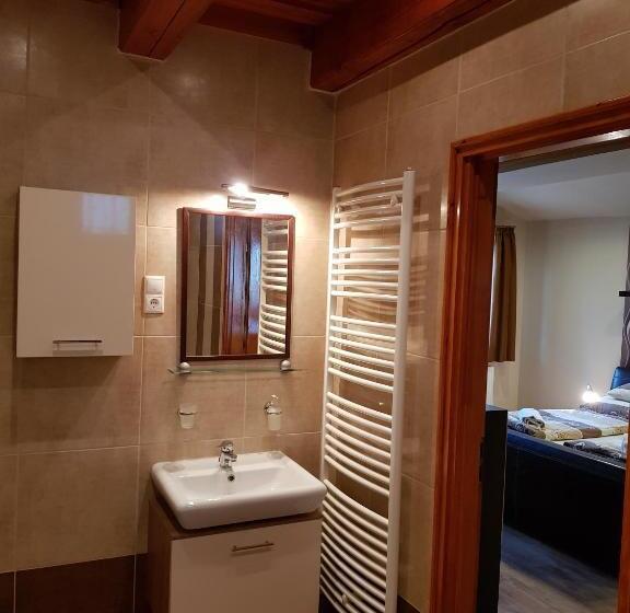 高级大房间, Centrum Vendégház