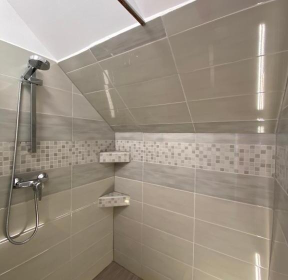 标准三人间, Centrum Vendégház