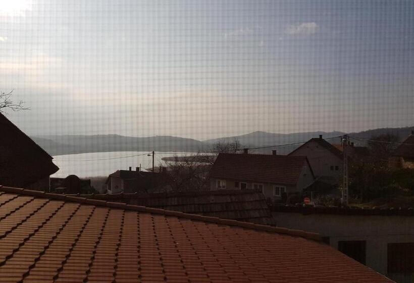 标准三人间, Centrum Vendégház