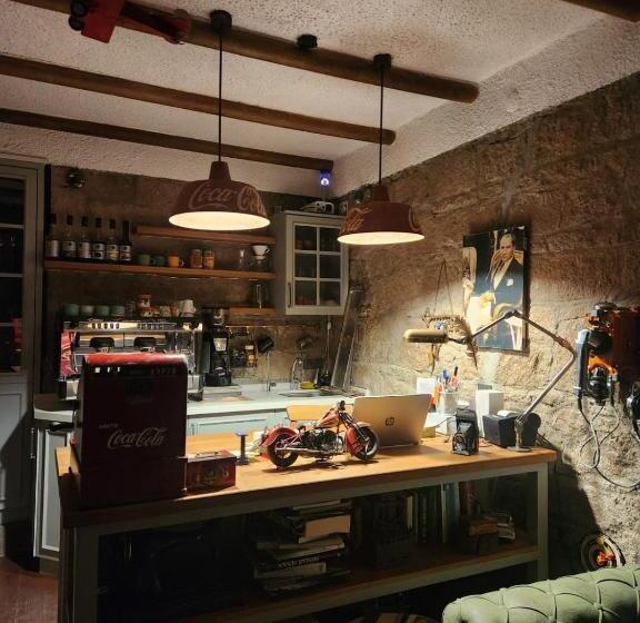 スタンダードルーム, Assos Sunset Boutique