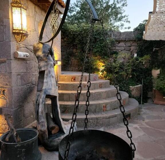 スタンダードルーム, Assos Sunset Boutique