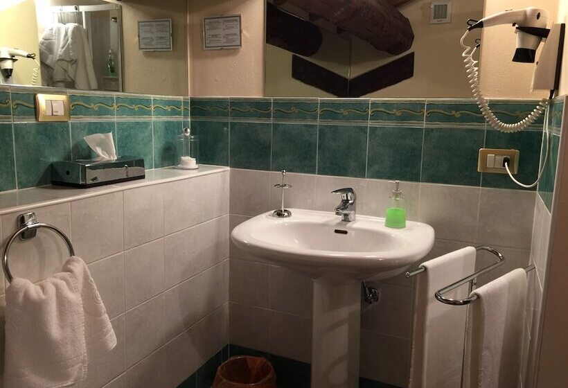 חדר משפחתי מקשר, B&b & Residence Corte Bebbi