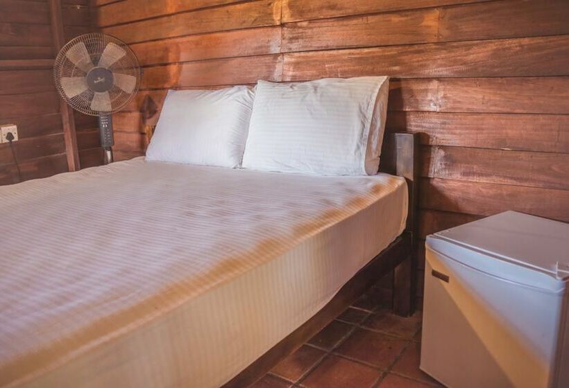 בקתה, The Cove Pasikuda