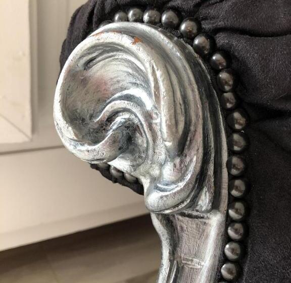 标准间, Au Hangar