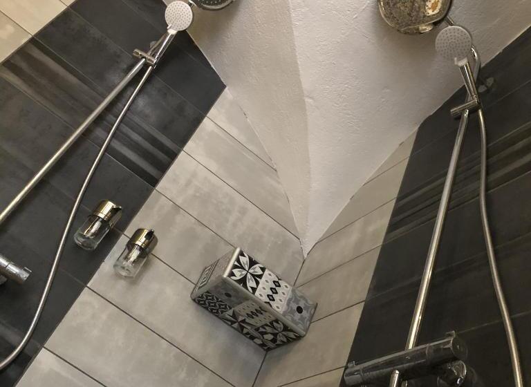 带大床的套房, Au Hangar